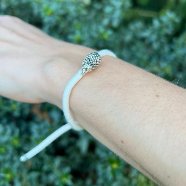 White hedgehog charm bracelet PTES