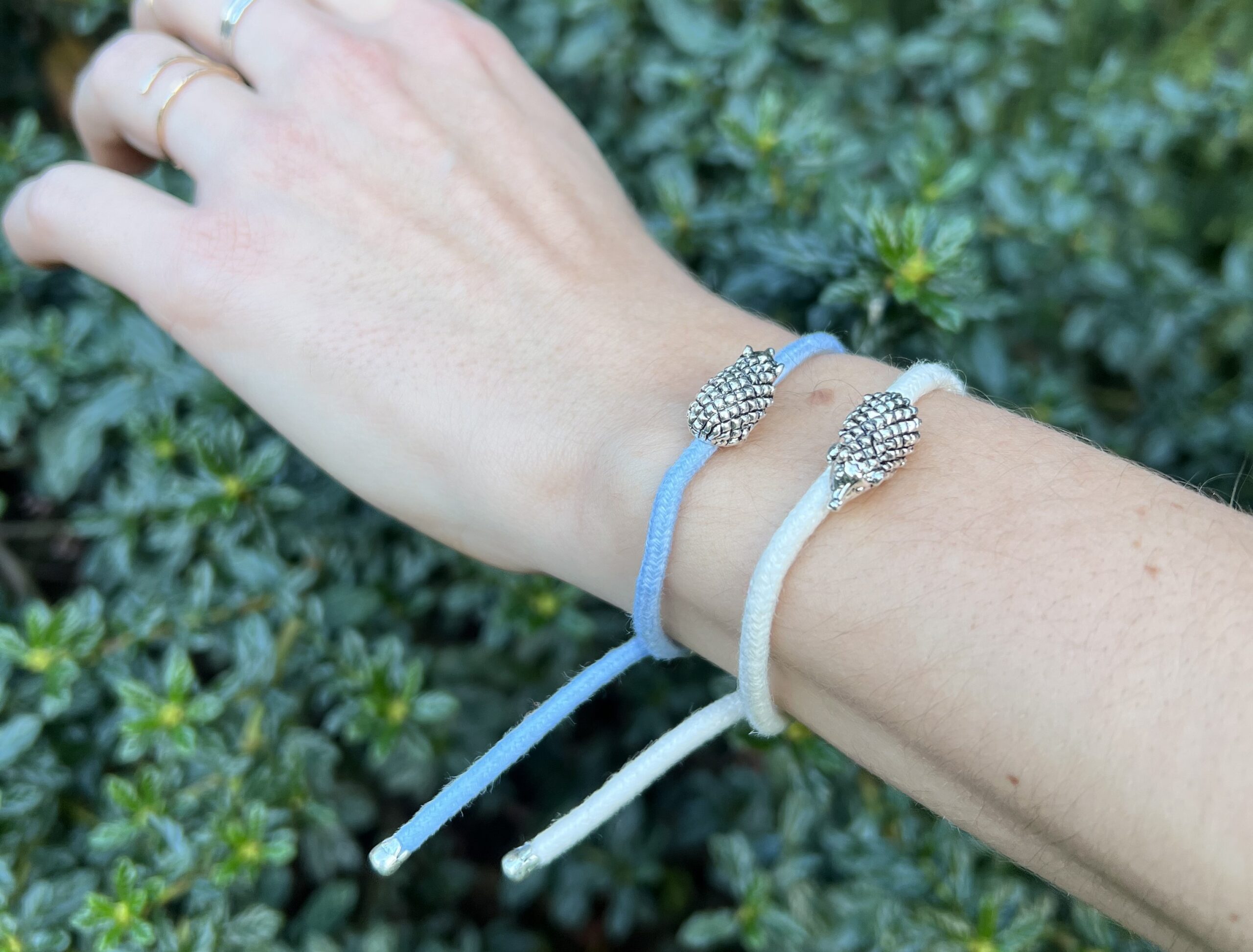 Hedgehog Bracelets - white blue
