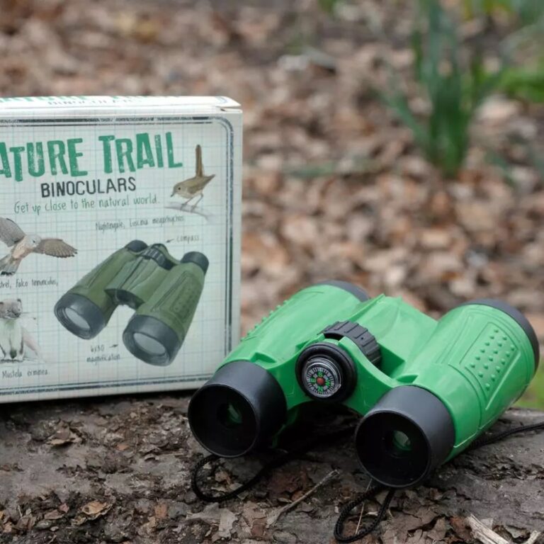 Nature trail binoculars