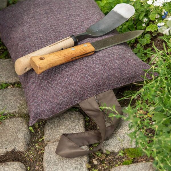 Tweedmill tweed garden kneeler - PTES Shop
